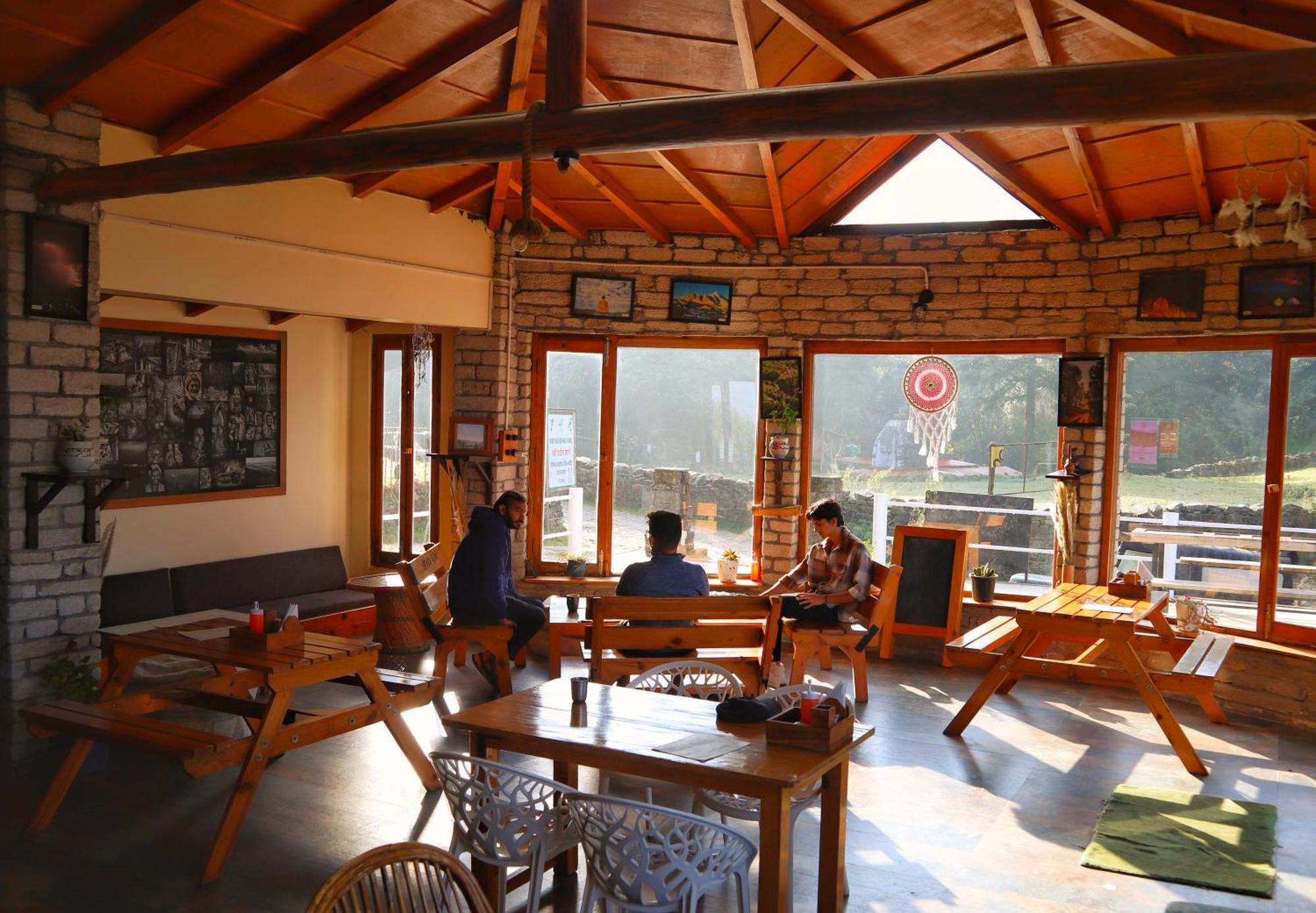 Simba Jungle Lodge, Binsar Wildlife Sanctuary Bagian luar foto